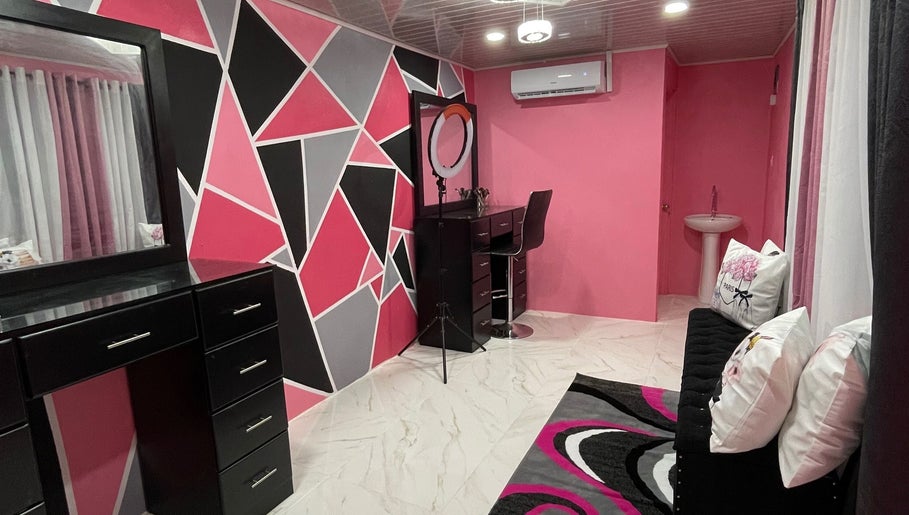 Luxe Beauty Bar 592, bilde 1