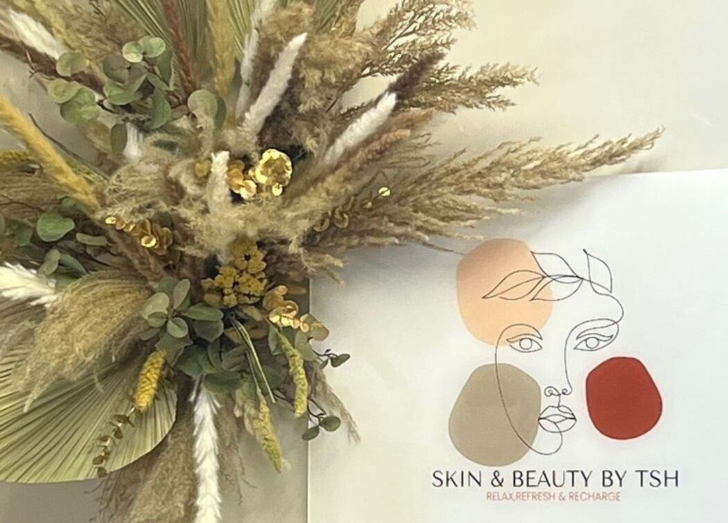 Elegant floral arrangement at Tanya at Digits, Cardiff, Wales, GB, enhancing the beauty venue's ambiance.