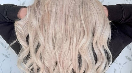 Empire Hair and Beauty Co, bilde 3
