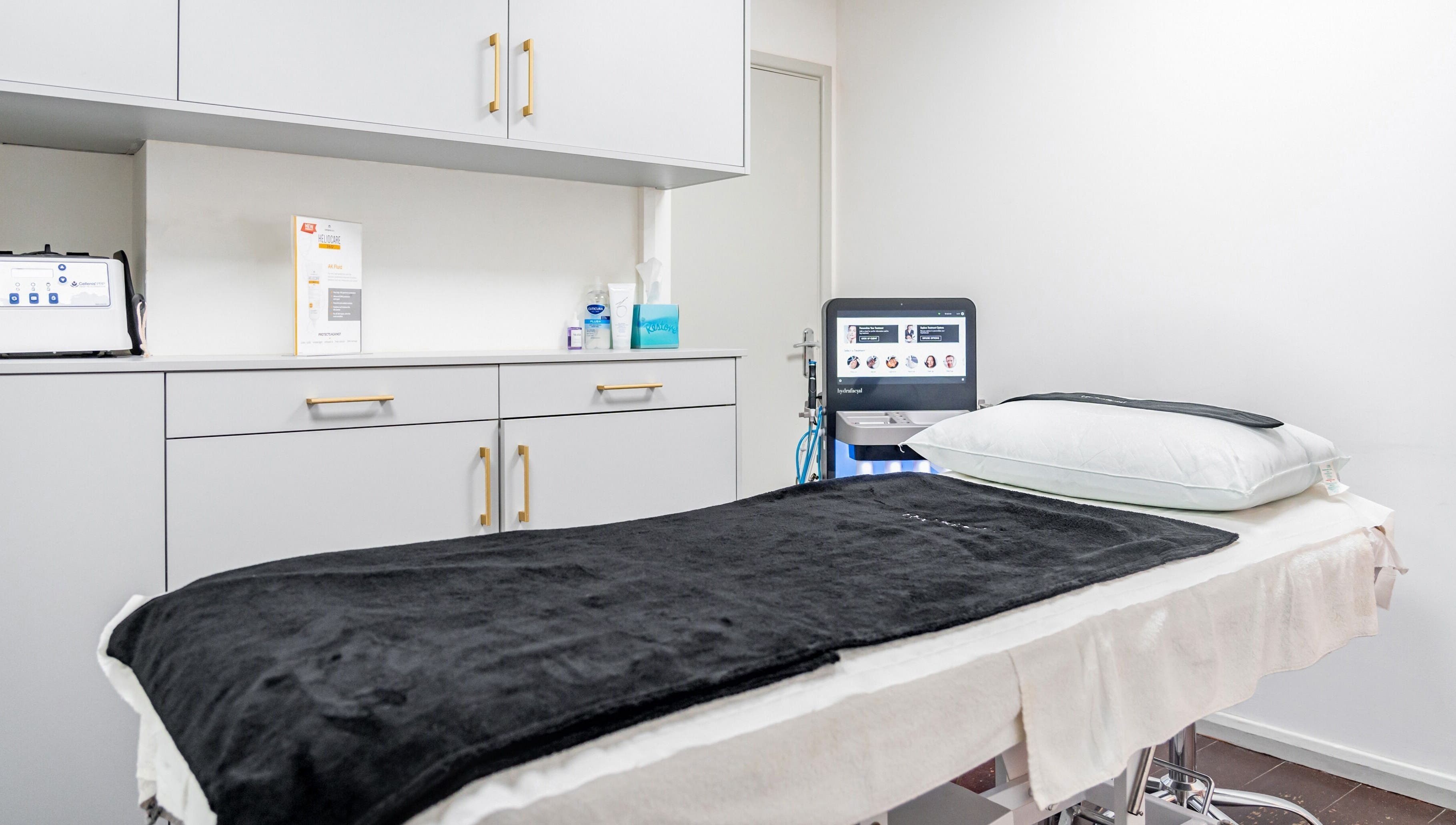 Modern treatment room at Pixel Perfect Clinic- Medical Aesthetics Skin Clinic, Well being & beauty spa, Southampton, England, GB.