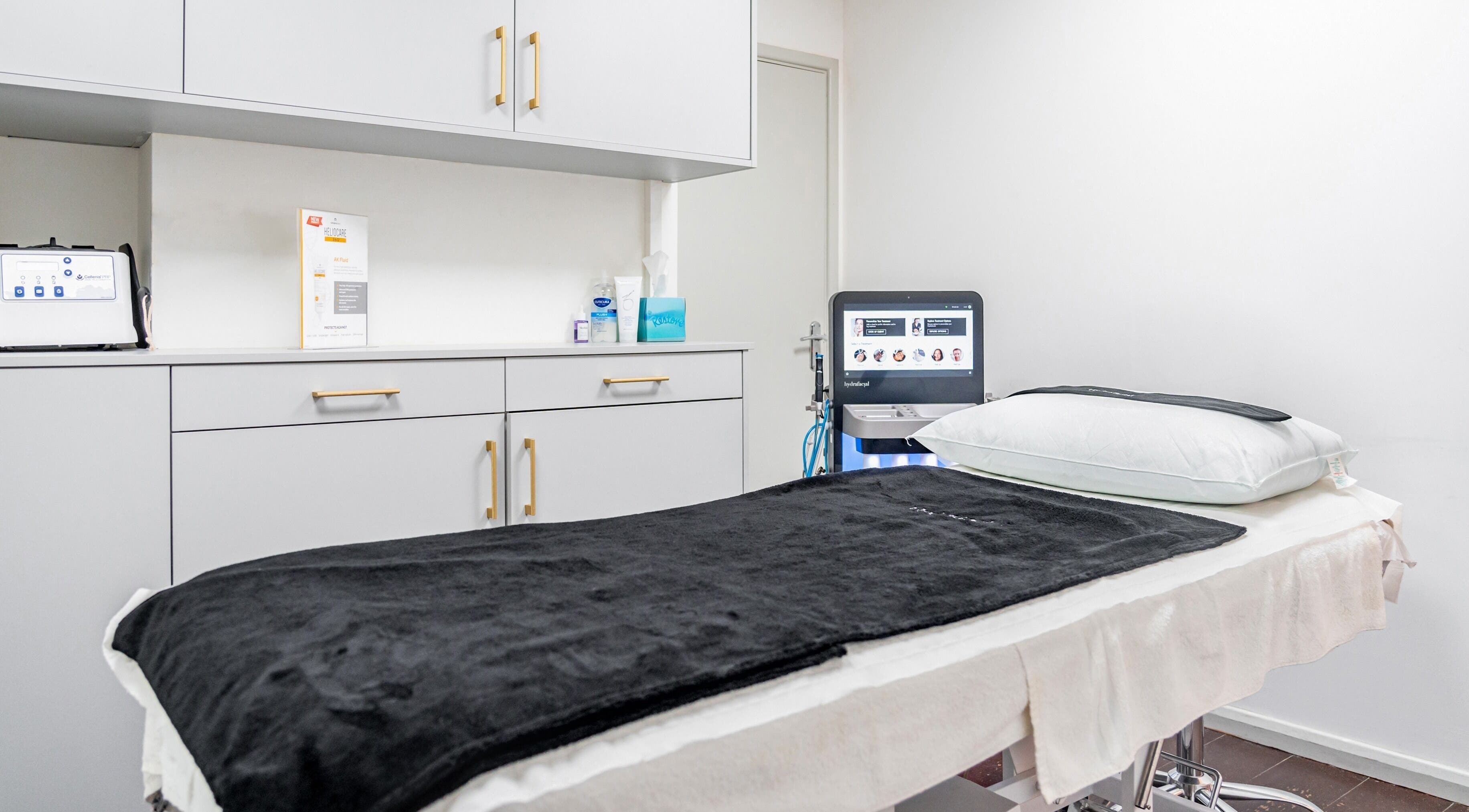 Modern treatment room at Pixel Perfect Clinic- Medical Aesthetics Skin Clinic, Well being & beauty spa, Southampton, England, GB.