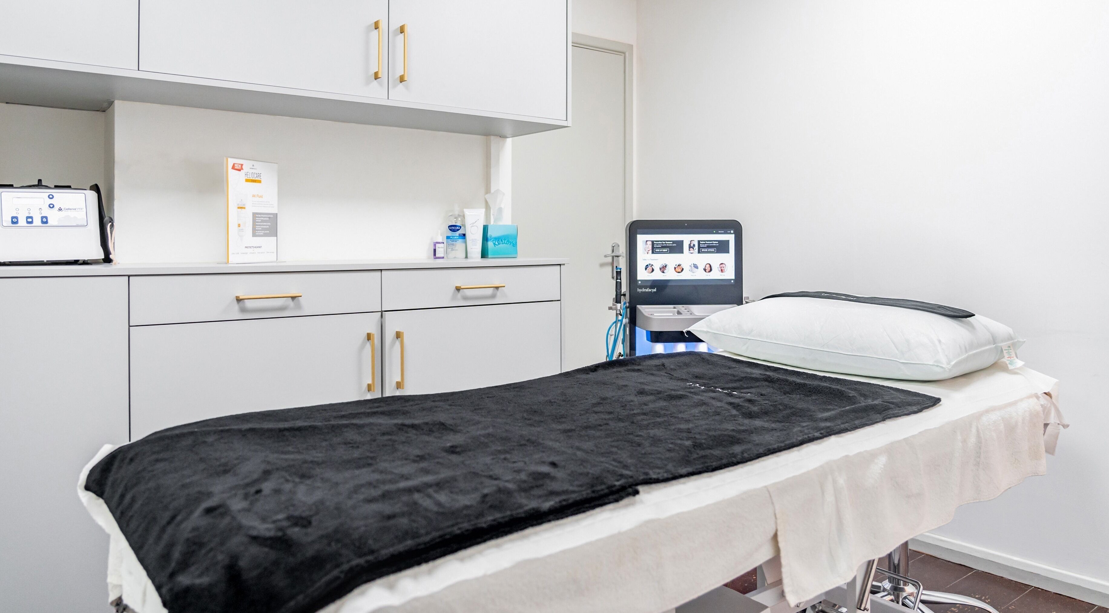 Modern treatment room at Pixel Perfect Clinic- Medical Aesthetics Skin Clinic, Well being & beauty spa, Southampton, England, GB.
