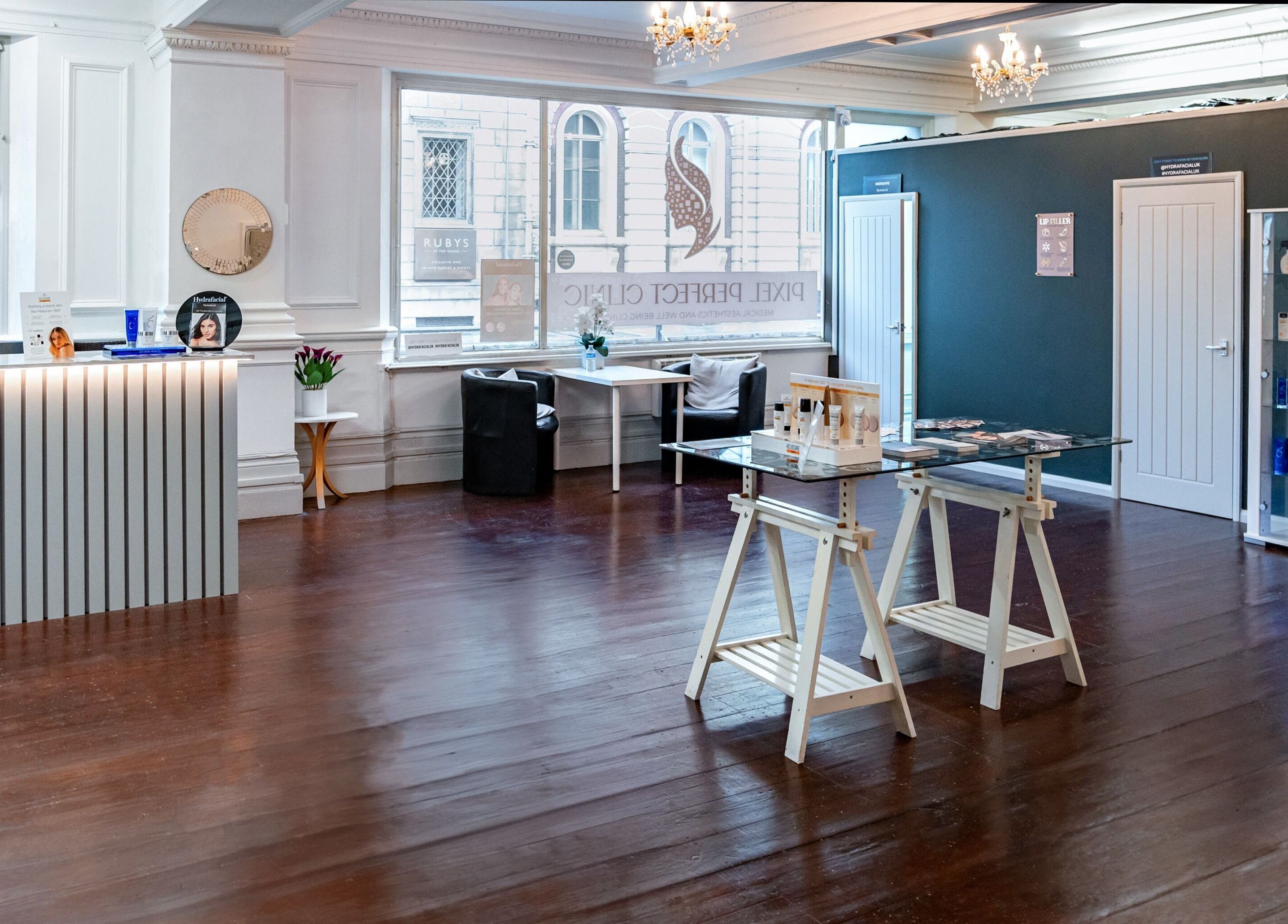 Welcome to Pixel Perfect Clinic in Southampton, England. Experience luxury at our medical aesthetics and beauty spa.