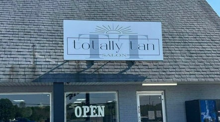 Briar Rose Beauty and Lash Co. LLC inside Totally Tan Salon