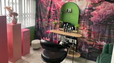 Defined Elegance beauty station with pink floral decor in Durban North, Kwazulu-natal, ZA.