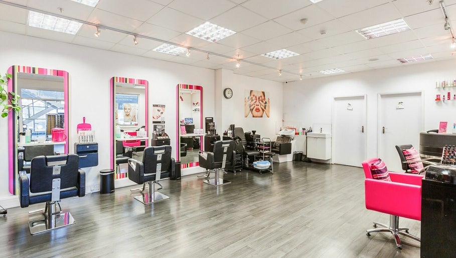 Beauty Bar Tottenham, bilde 1