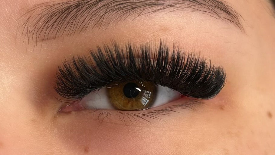 Frenchie’s Lashes slika 1