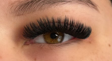 Frenchie’s Lashes