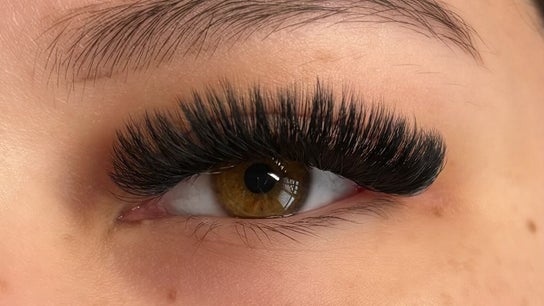 Frenchie’s Lashes