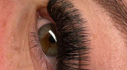 Lash’D by Ellie at Beauty 101 image 2