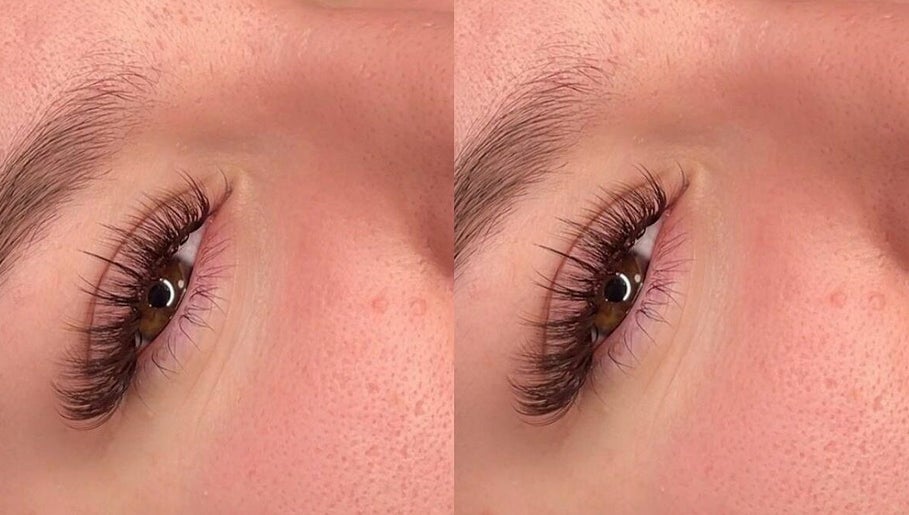 Luna Lashes image 1
