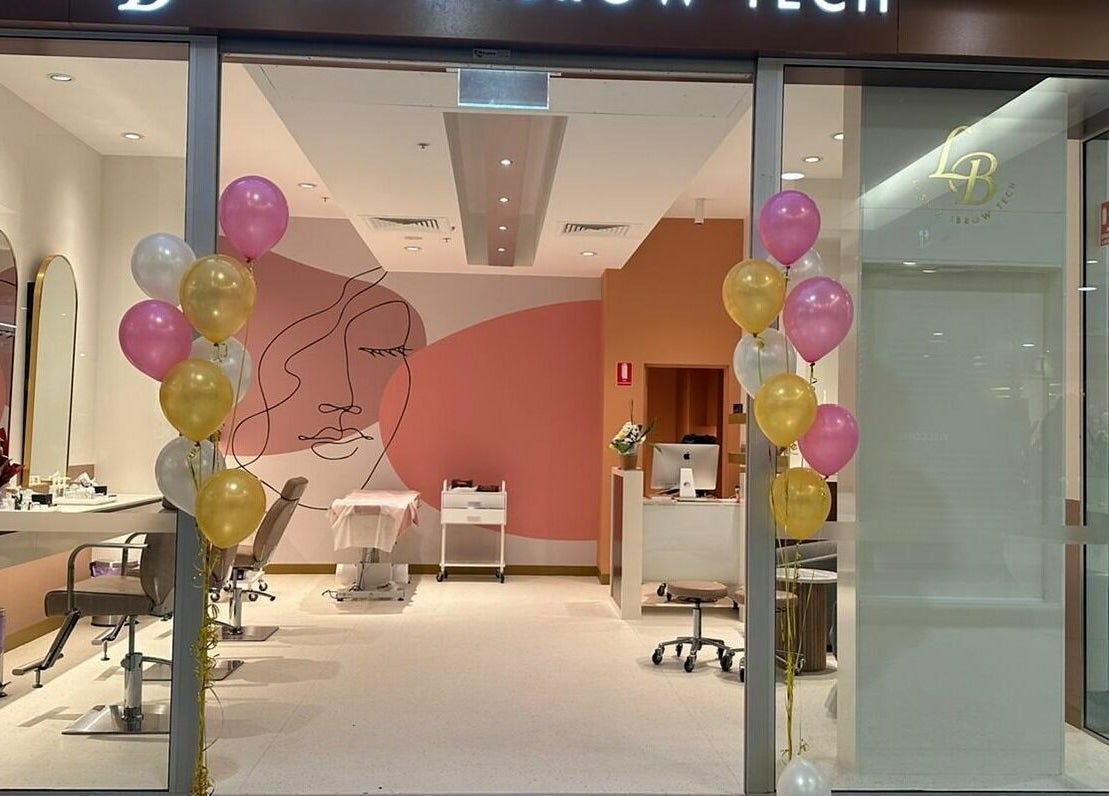 Front of Lash and Ibrow Tech - Woden in Phillip, AU, featuring stylish decor and balloons.