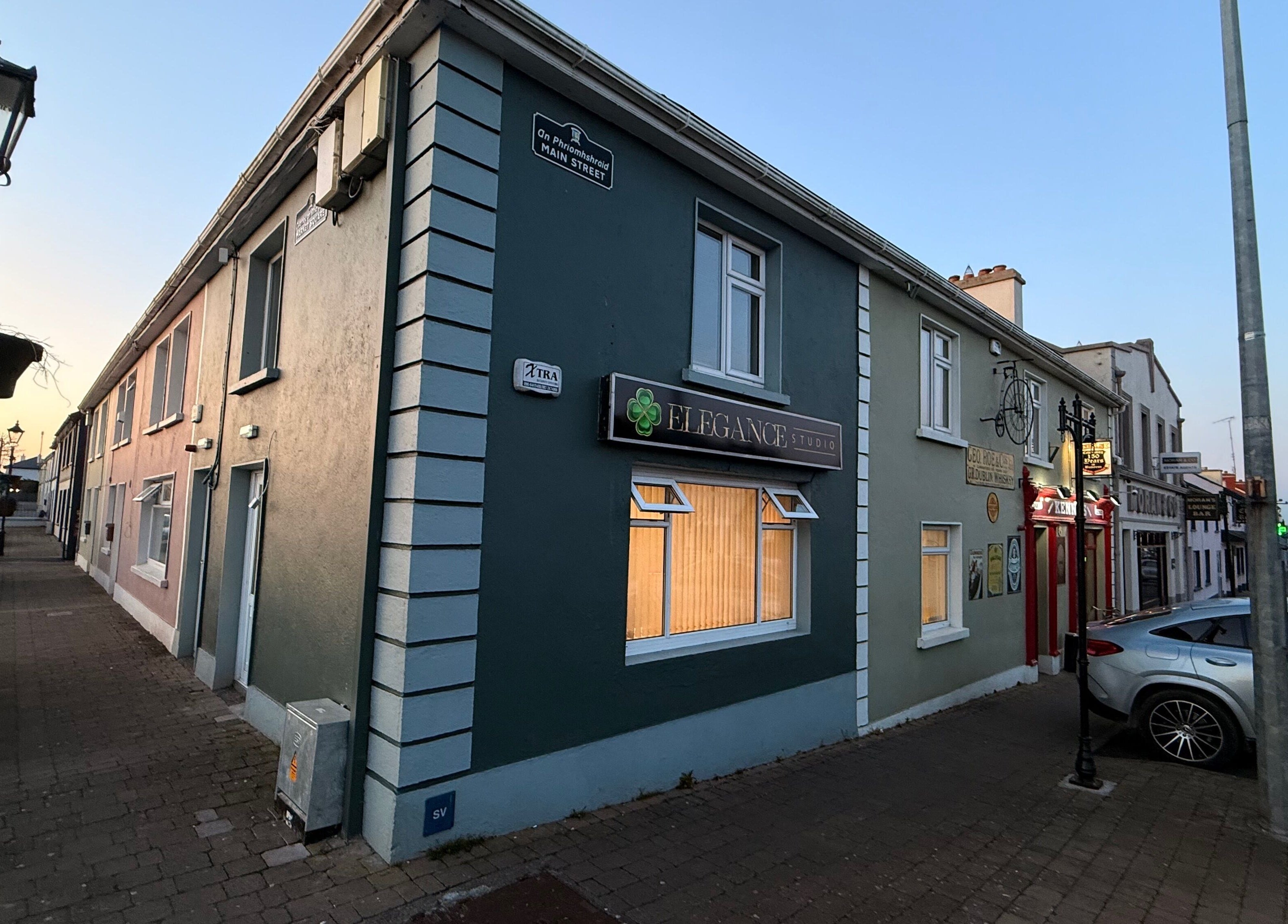 Rianne’s Room (Elegance Studio) exterior in Ballygar, County Galway, IE, showcasing its welcoming ambiance.