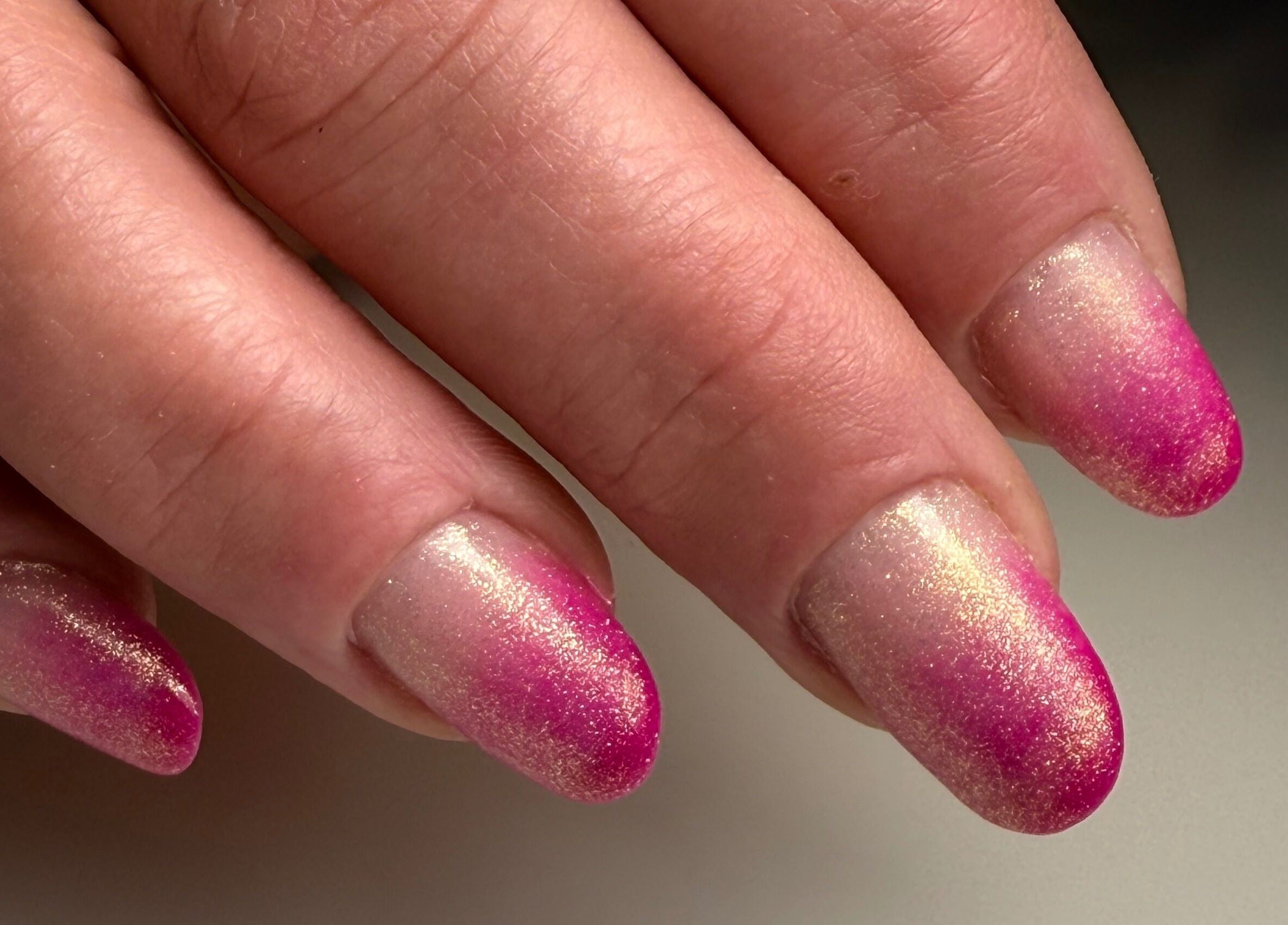 Glamorous pink gradient nails at Rianne’s Room (Elegance Studio), Ballygar, County Galway, IE.