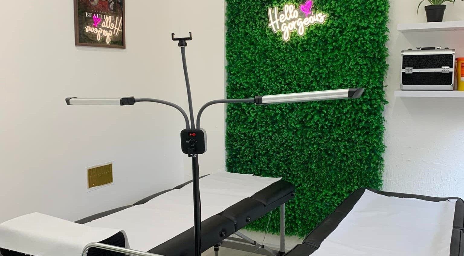 Modern treatment room at Shifnal Nails and Beauty in SHIFNAL, England, GB, featuring vibrant green decor.