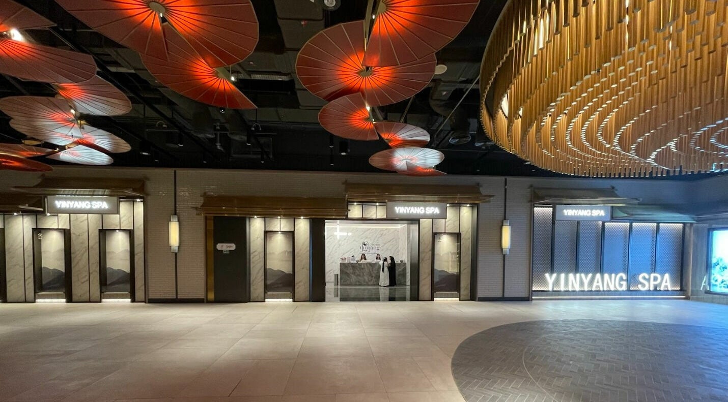 Elegant entrance of Yinyang Spa - Dubai Mall, showcasing luxurious decor. Location: Dubai, Dubai, AE.