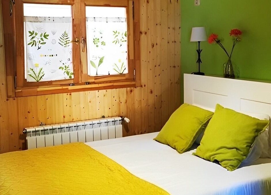 Habitación acogedora en Gea - Centro de Danza y Bienestar, Alcalá De Henares, Comunidad De Madrid, ES.