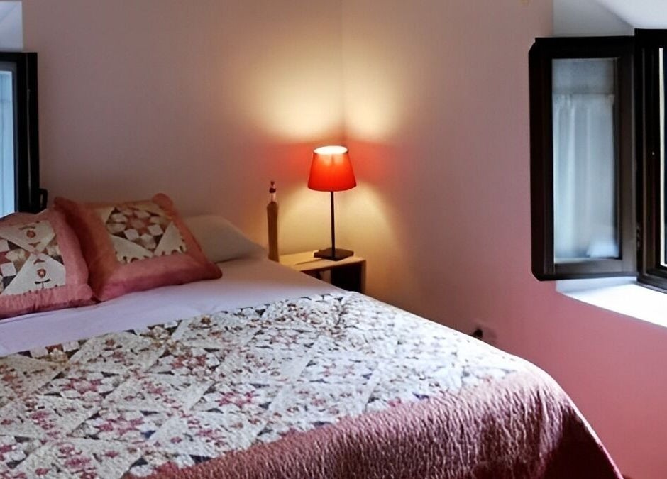 Cálida habitación en Gea - Centro de Danza y Bienestar, Alcalá De Henares, Comunidad De Madrid, ES.