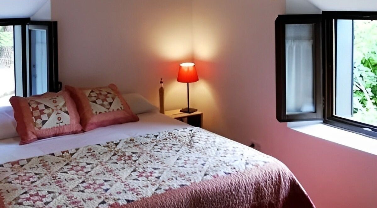 Cálida habitación en Gea - Centro de Danza y Bienestar, Alcalá De Henares, Comunidad De Madrid, ES.