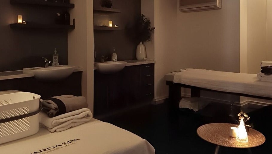 Varda Spa  Bathurst St. City зображення 1