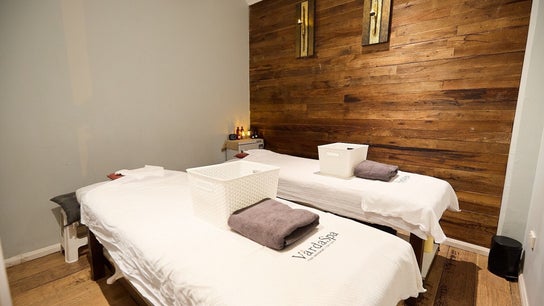 Varda Spa Bathurst St. City