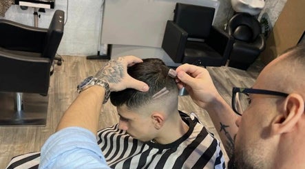 The Salon - Barbershop – obraz 3