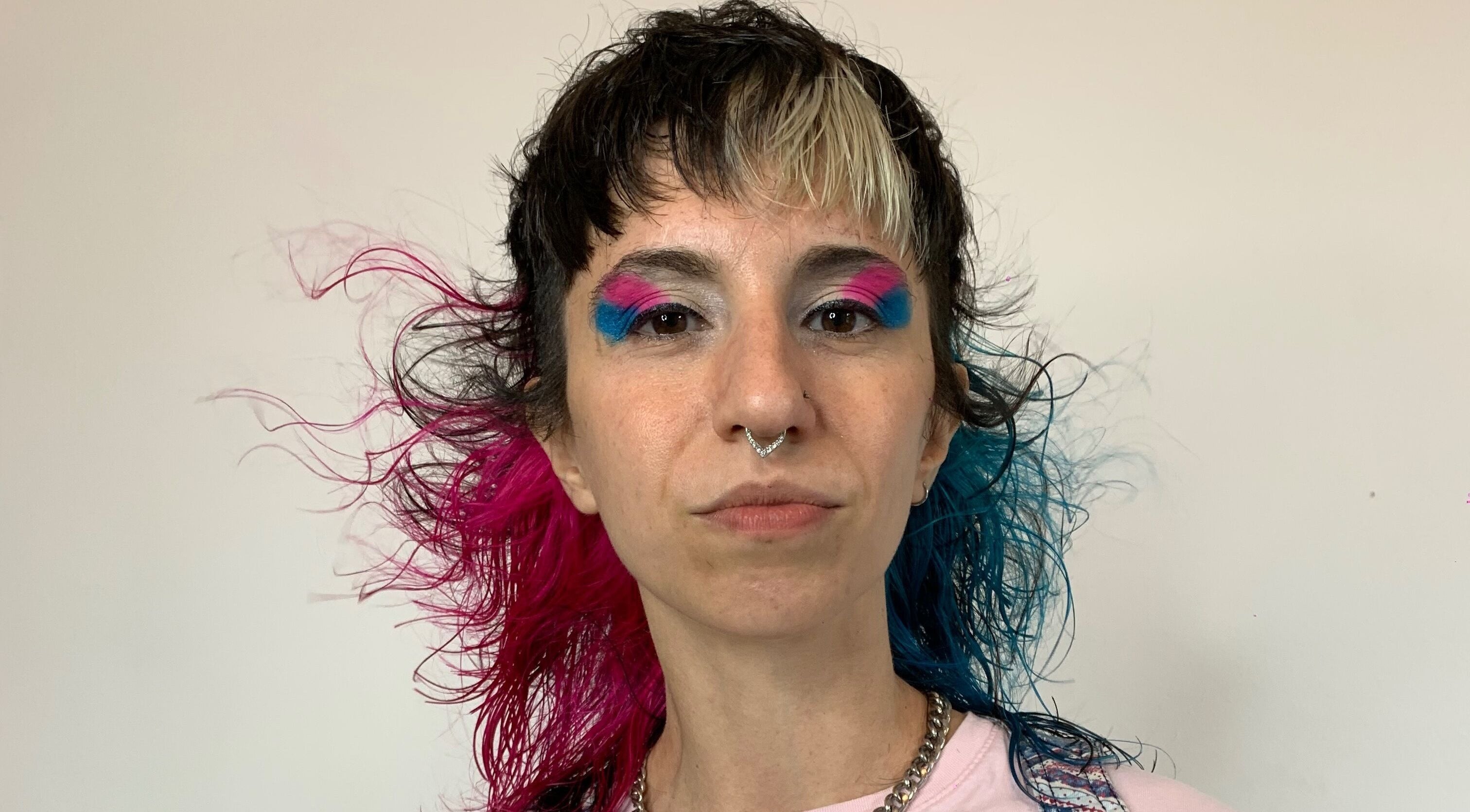 Modern hairstyle and colorful makeup at Mercuri Experience, Berlin, Berlin, DE.