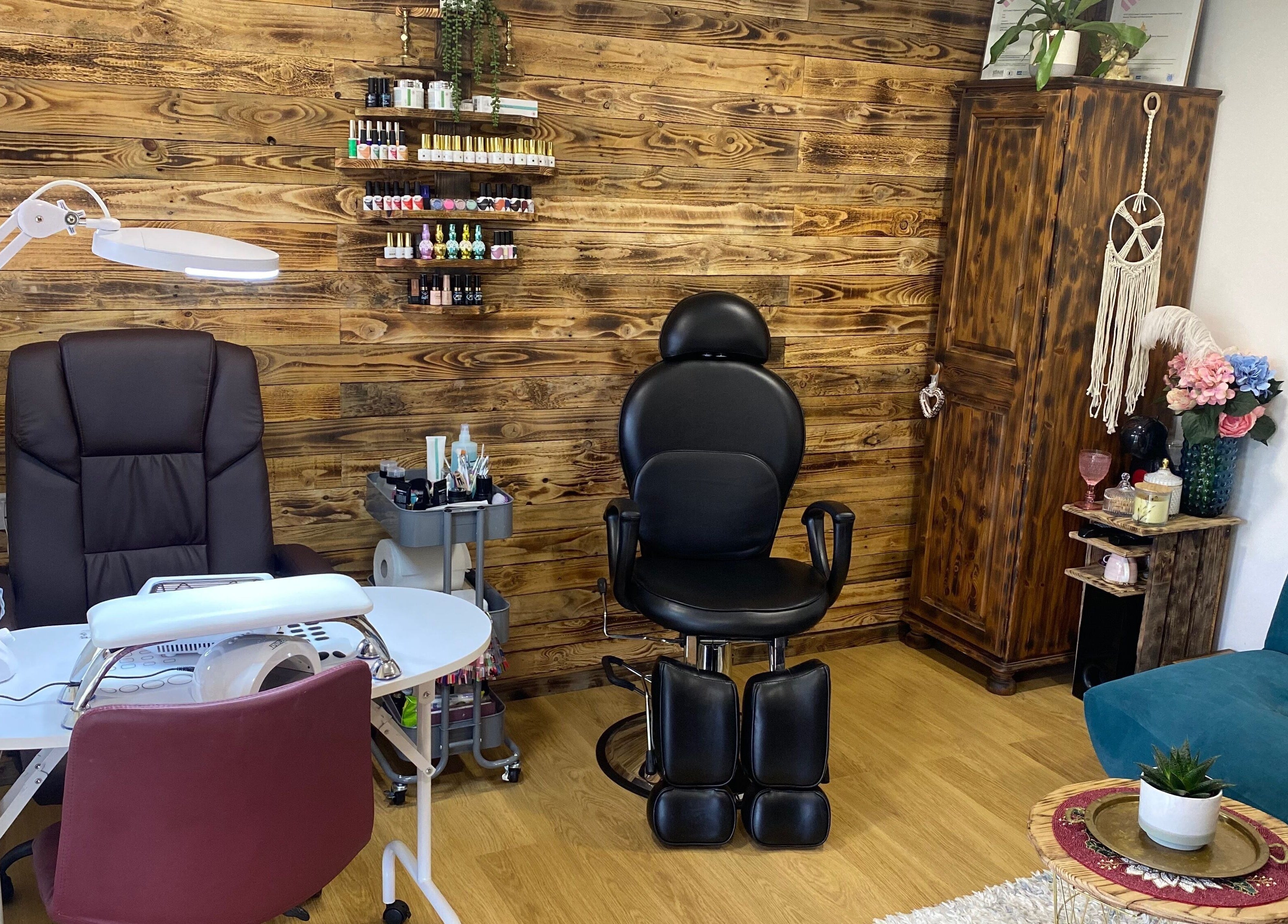 Cozy beauty station at Sky 4 Nails, Poole, England, GB. Features a manicure setup and wooden decor.