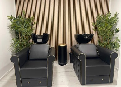 Sophisticated wash chairs at The Salon Box, Brentwood, England, GB showcase luxury and comfort.