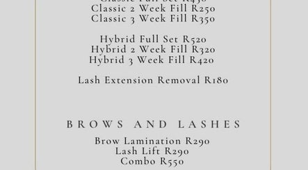 Lash and Brow Label image 3