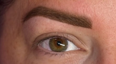 Close-up of perfectly shaped brow at Patrycja Swiatczak Laser & Skin in Wonderlust Studio, Warrington, England, GB.