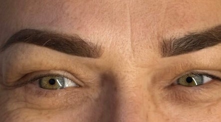 Expertly shaped eyebrows at Patrycja Swiatczak Laser & Skin in Wonderlust Studio, Warrington, England, GB.