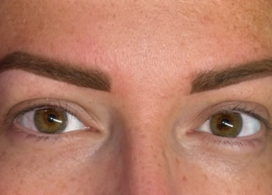 Close-up of expertly shaped eyebrows at Patrycja Swiatczak PMU Laser & Skin in Wonderlust Studio, Warrington, England, GB.