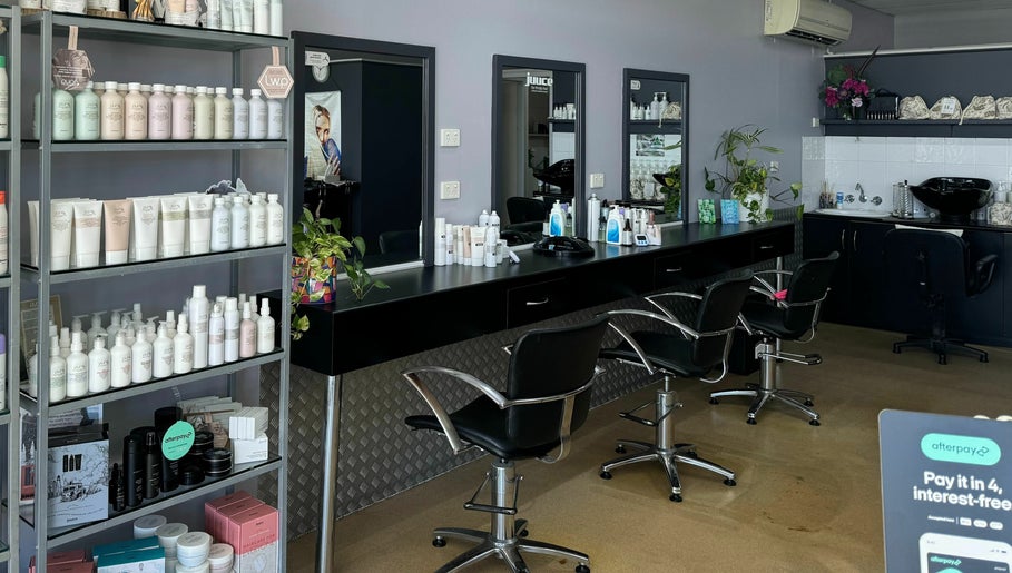 L’Auranda Hair Salon صورة 1
