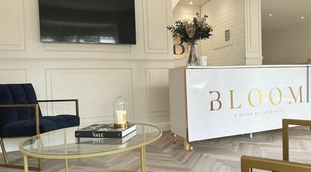 Bloom a Salon by Lux Beauty billede 2