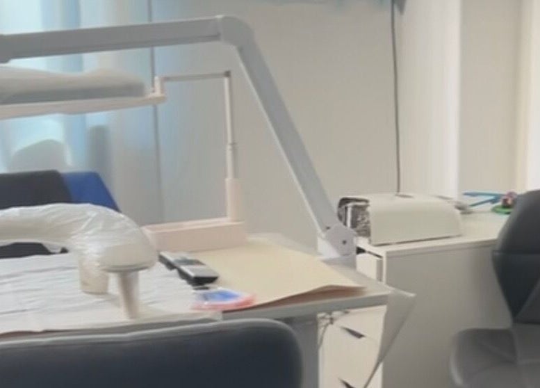 Cozy nail station at Mani by Jay in London, England, GB with comfortable chair and organized tools.