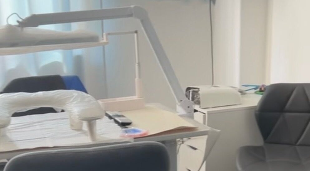 Cozy nail station at Mani by Jay in London, England, GB with comfortable chair and organized tools.