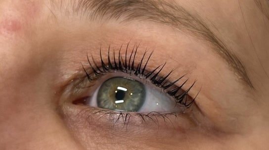 Lvl Lashes by Georgia
