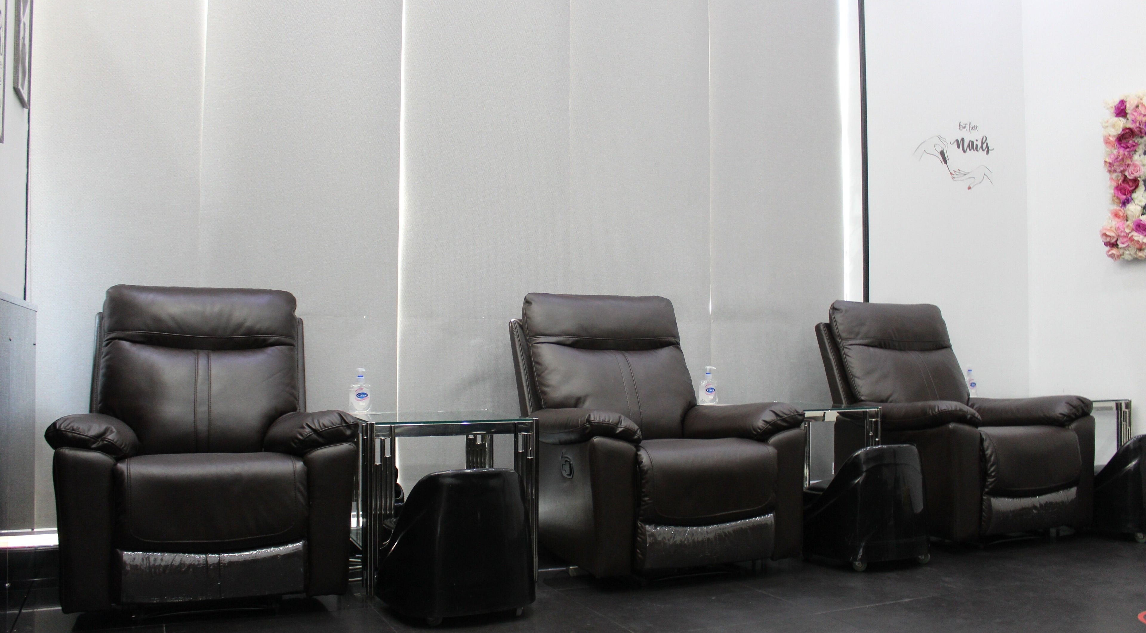 Luxurious seating at Nail Candy, Dubai, Dubai, AE for ultimate relaxation and pampering.