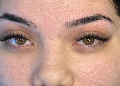 Close-up of elegant eyelash extensions by Callan J Artistry in Cape Town, Western Cape, ZA.