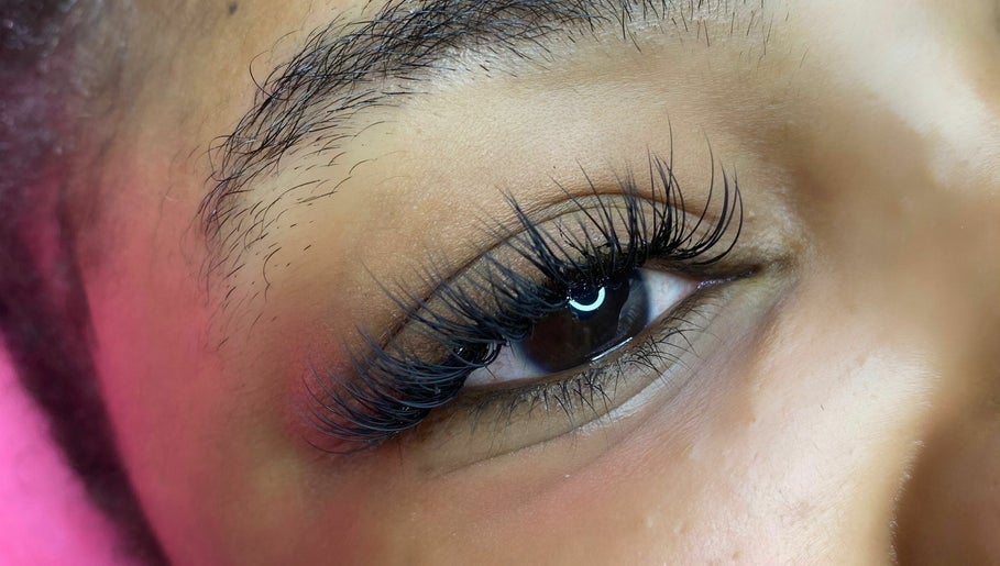 Picture Perfect Lashes afbeelding 1