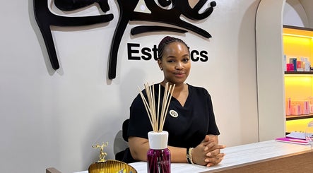 Kayge Esthetics, bilde 2