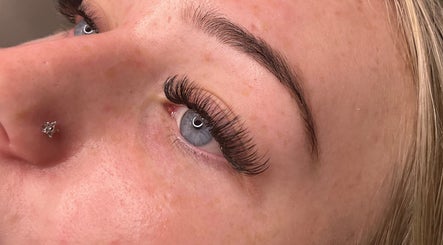 Lash Lux