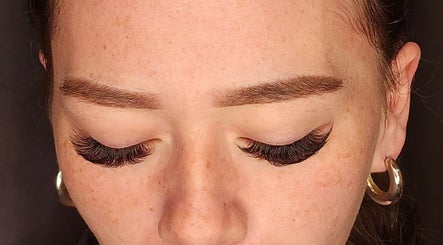 Armani Lash Studio