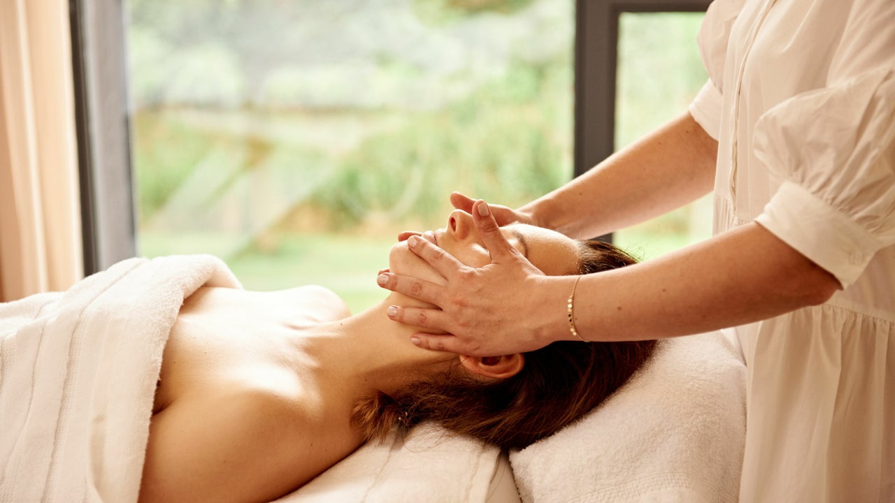 Best facial massage treatments Near Me in Amsterdam | Fresha