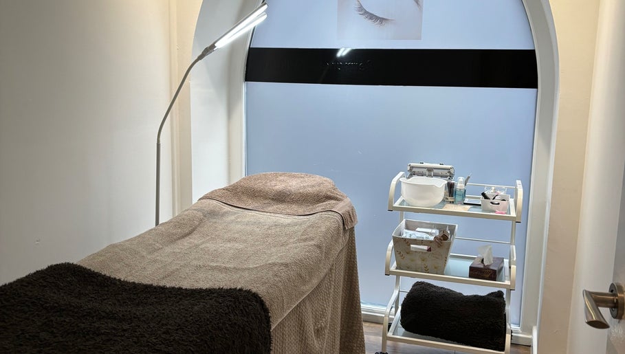 Oasis Beauty Salon, bild 1