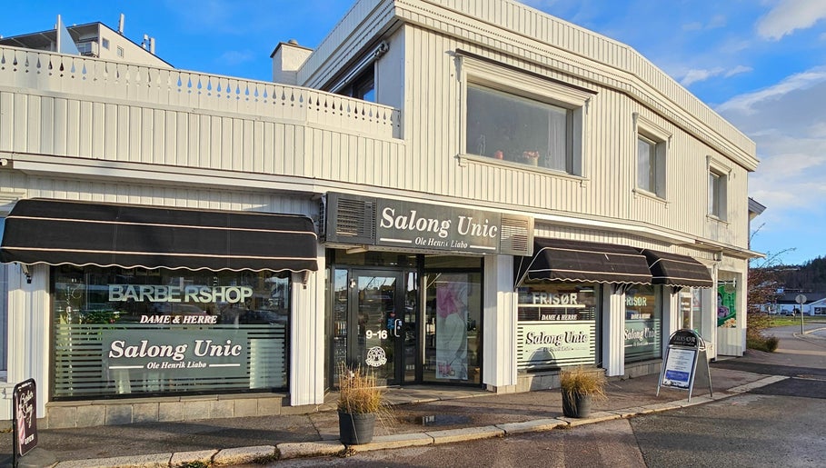 Salong Unic As billede 1