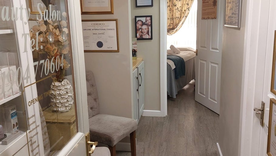 Select Beauty Salon, bilde 1