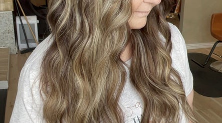One Eyst Salon, bilde 3