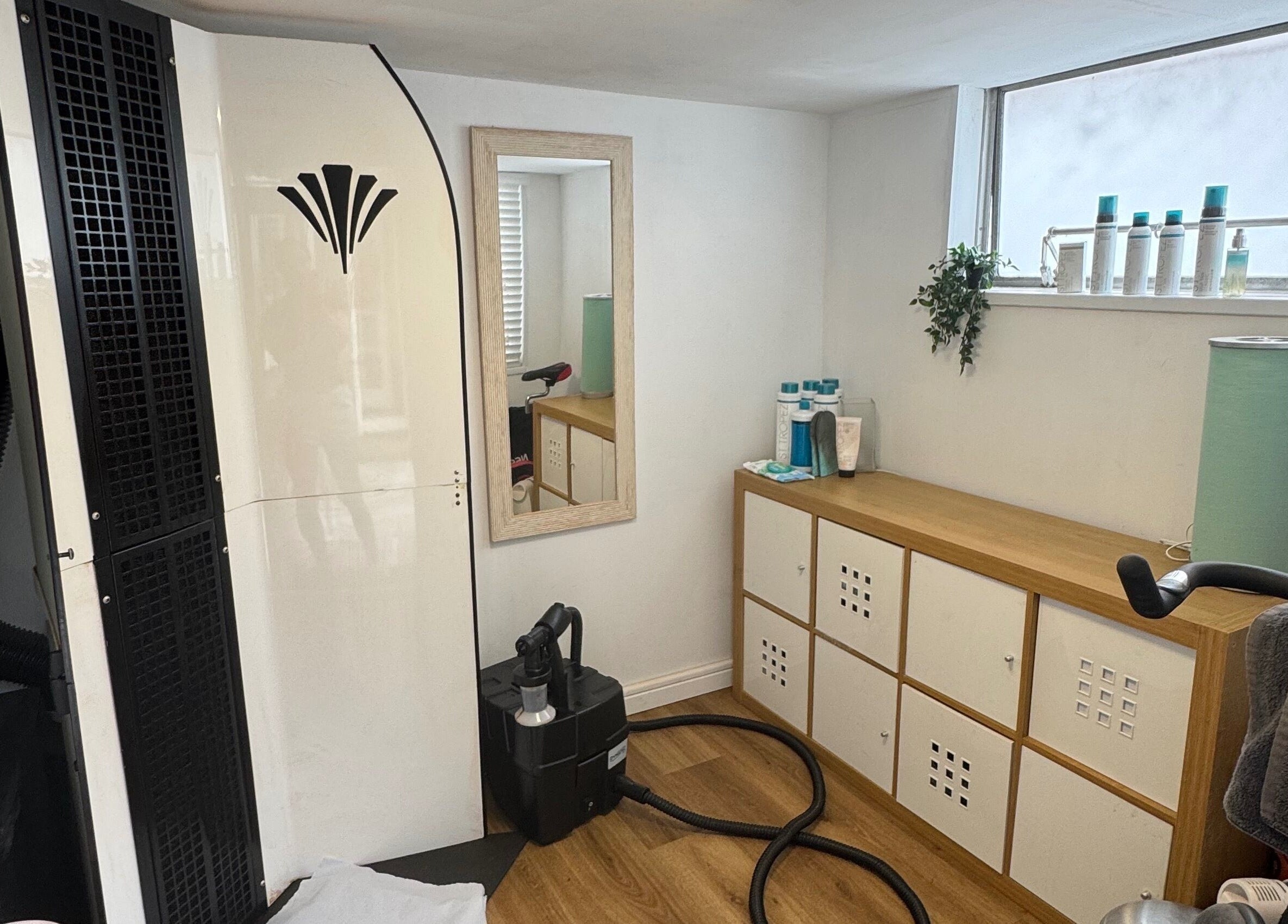 Relaxing spa room at Beauty Suite by Annabel, Eastleigh, England, GB, featuring a modern design and spa equipment.